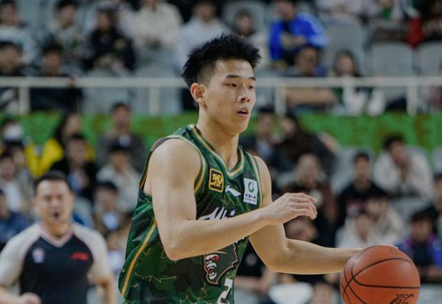 包含浓眉哥新星势不可挡表现惊艳，DWG未来可期！的词条